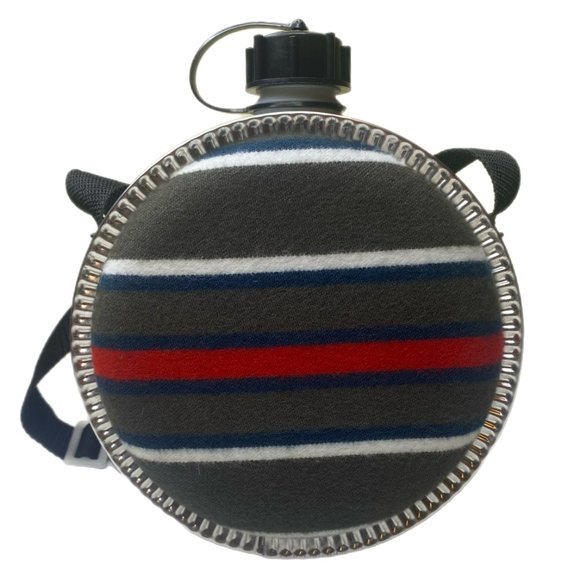 TexSport 2-Quart Polylined Blanket Covered Desert Canteen - Picture 2 of 16